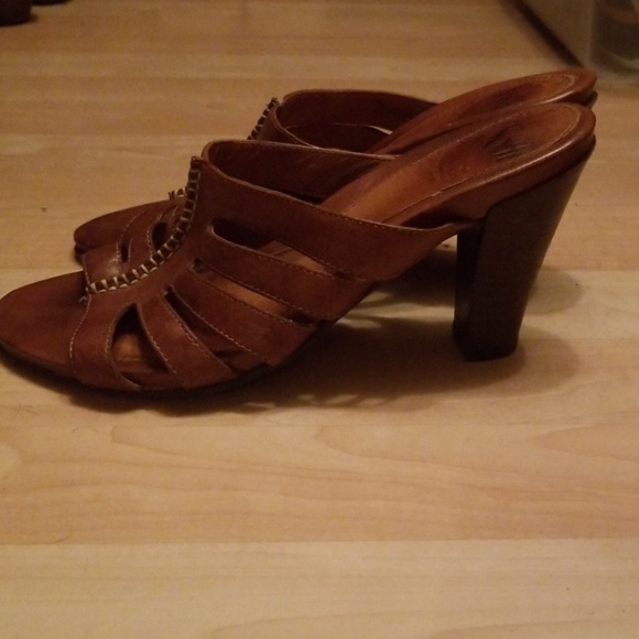 Sofft brand heels size 7.5 - Picture 4 of 5